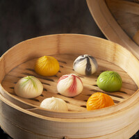 天然野菜の七彩小籠包 7個