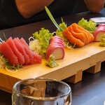 姉御 - マグロとサーモンの刺身