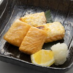 烤鲑鱼串/Grilled Salmon Belly/三文鱼