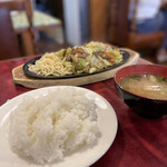Resutoran Hiro - 牛肉のオイル焼セット