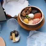 Toge no Kamameshi Honpo Ogino-ya Karuizawa Eki Uriten Shinano Kamameshi Uriten