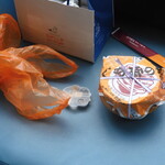 Toge no Kamameshi Honpo Ogino-ya Karuizawa Eki Uriten Shinano Kamameshi Uriten - 