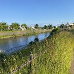 すし物語季の風 - その他　店舗近くの千歳川（往路）
