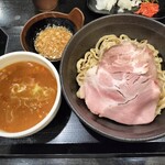 つけ麺 どでん - 極どろつけ麺(小) 別皿アブラ付き ローストポーク.ver