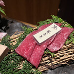 個室 和牛焼肉 吟 難波店 - 