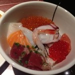 青森屋 - 朝食：のっけ丼、豪華な具がたくさんありました！