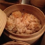 青森屋 - みちのく祭り屋での夕飯：蒸し物、津軽ロマンを使った山菜の炊き込みご飯