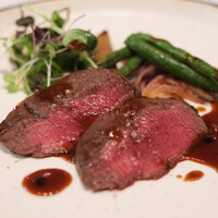 スブリム - ランチコース 9680円 の鹿肉のロースト ジュソース