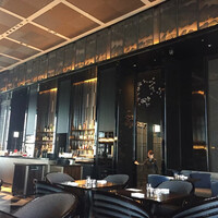 DINING & BAR TABLE 9 TOKYO - 