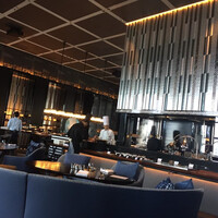 DINING & BAR TABLE 9 TOKYO - 