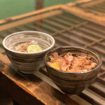 Kushiyaki Yakiton Ya Tayutayu - 右、バター醤油ご飯460円　左、ごま塩すだちご飯420円