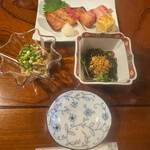 Sushiya Fukui - お通し、もずく酢、焼き物