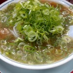 ラーメン 藤 - おネギ多めはマストです。