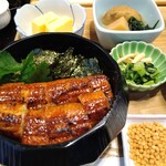 日本橋おぐ羅 - 鰻ひつまぶし出汁茶漬け定食