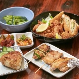 不要錯過炭烤新鮮雞肉和海鲜串烧！也提供單點菜餚◎