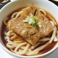 點水樓特製牛肉麺