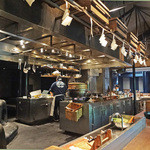 小布施 寄り付き料理 蔵部 - 大将がトウモロコシにかかります