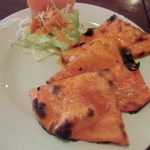 ヘブン - 珍しいです・・トマト風味のナン