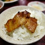 快楽宴 - 豚ロースオンザライス