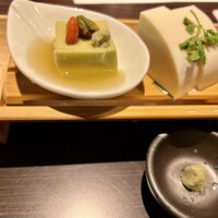 銀座 竹の庵 5丁目本店 - 【先付】岩手産濃厚豆乳の手作りよせ豆富とピスタチオ豆富