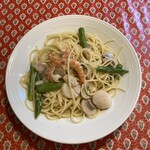 メランツァーネ - 海老帆立アスパラ。具材が結構沢山でしょ？