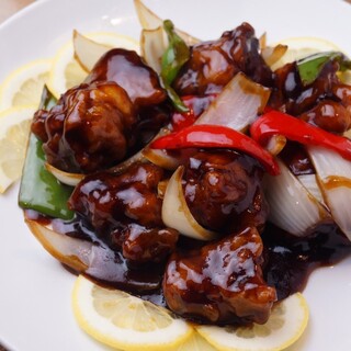 Our popular black vinegar sweet and sour pork! Please give it a try.