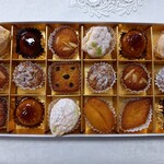 オーボンヴュータン 尾山台店 - プティ・フール（2,250円）