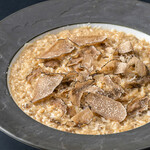 Cream risotto with porcini and truffles