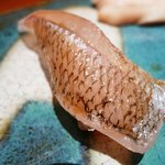 金多樓寿司 - キス昆布〆（江戸前）