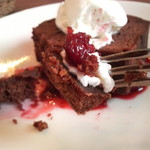 みんなのコーヒー - グリオットチェリーソースと生クリームを付けていただきました。