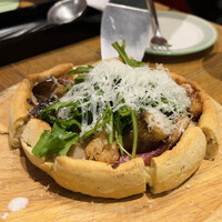 リオ・ブルーイング・コー ビストロアンドガーデン 東京ミッドタウン - シカゴピザ ベジタブル
                    2023年7月6日