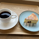 Namiki Cafe Metasekoia - コーヒー ベリーのチーズケーキ♡
