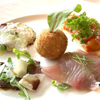 レオーネ・マルチアーノ - 