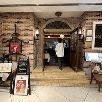 レオーネ・マルチアーノ - 