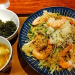 灼味噌らーめん 八堂八 - 冷やし味噌 1200円、味玉・岩のり・海老増し 各150円、鶏皮スープ 100円