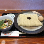 食煅 もみじ - 味玉つけそば、麺大盛り、1,200円＋150円。