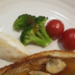 キッチン ブルー グローブ - 備え付けのポテサラ、野菜