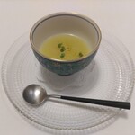 Chuugokuryouri Raika Shikunshisou - イエロートマトの冷製サンラースープ