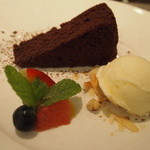 ラ・ヴィータ - トルタ　カプレーゼ