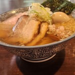 中華そば榮田 - ちょいと横から