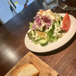 Bistro&Cafe KIZKI - サラダとフォカッチャ