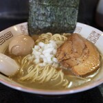 中華ソバ 伊吹 - お昼の中華そば＋味玉トッピング