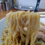 純手打ち だるま - 極太に近い超多加水の手打ち手揉み麺。