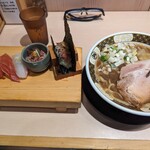 すごい煮干ラーメン 野毛 すし 釣りきん - 