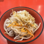 家系総本山 吉村家 - 野菜畑