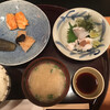 Nihon Ryouri Okada - コチの刺身、ハモ湯引き、鰆の雲丹焼き