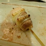 焼き鳥かねまさ - モモカマンベール