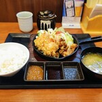 からやま - からやま焼きの二種盛り定食(たれ)979円