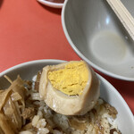 來來 - 煮玉子はしっかり固茹で