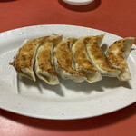 來來 - 焼き餃子は見た目だけでなく、しっかり旨い